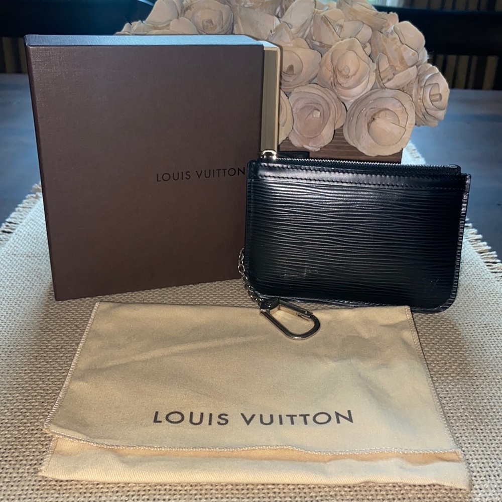 Louis Vuitton Black Epi Leather Key Pouch